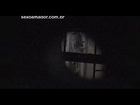 ❤️ Sarışın, içi boş tuğlaların arkasına gizlenmiş bir mahalle röntgencisi tarafından gizlice videoya alınır ❤ Porno tr.freepornhdonlinegay.ru ☑